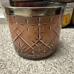 Bath and Body Works Cranberry Orange Seltzer Candle 2023